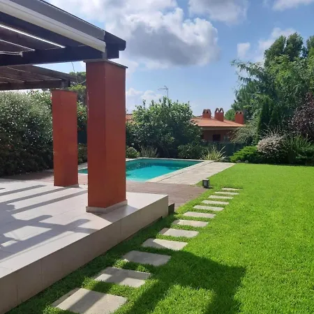 Casa Con Piscina Privada, Golf Bonmont Bonmont Terres Noves