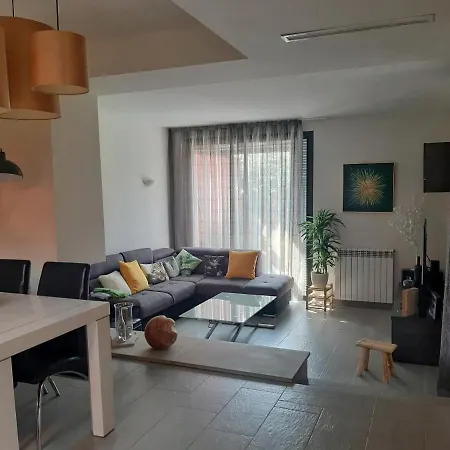 Casa Con Piscina Privada, Golf Bonmont