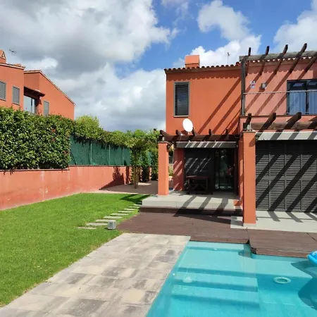 Casa Con Piscina Privada, Golf Bonmont Holiday home *