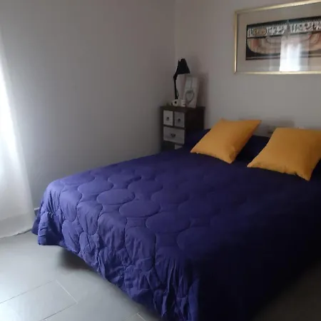 Casa Con Piscina Privada, Golf Bonmont Holiday home